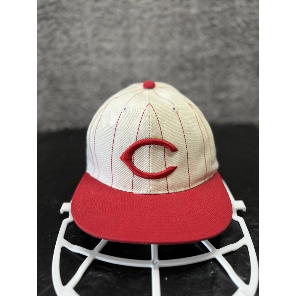 Vintage 90's Cincinnati Reds SnapBack Hat Genuine‎ Merchandise Diamond Pro WOOL